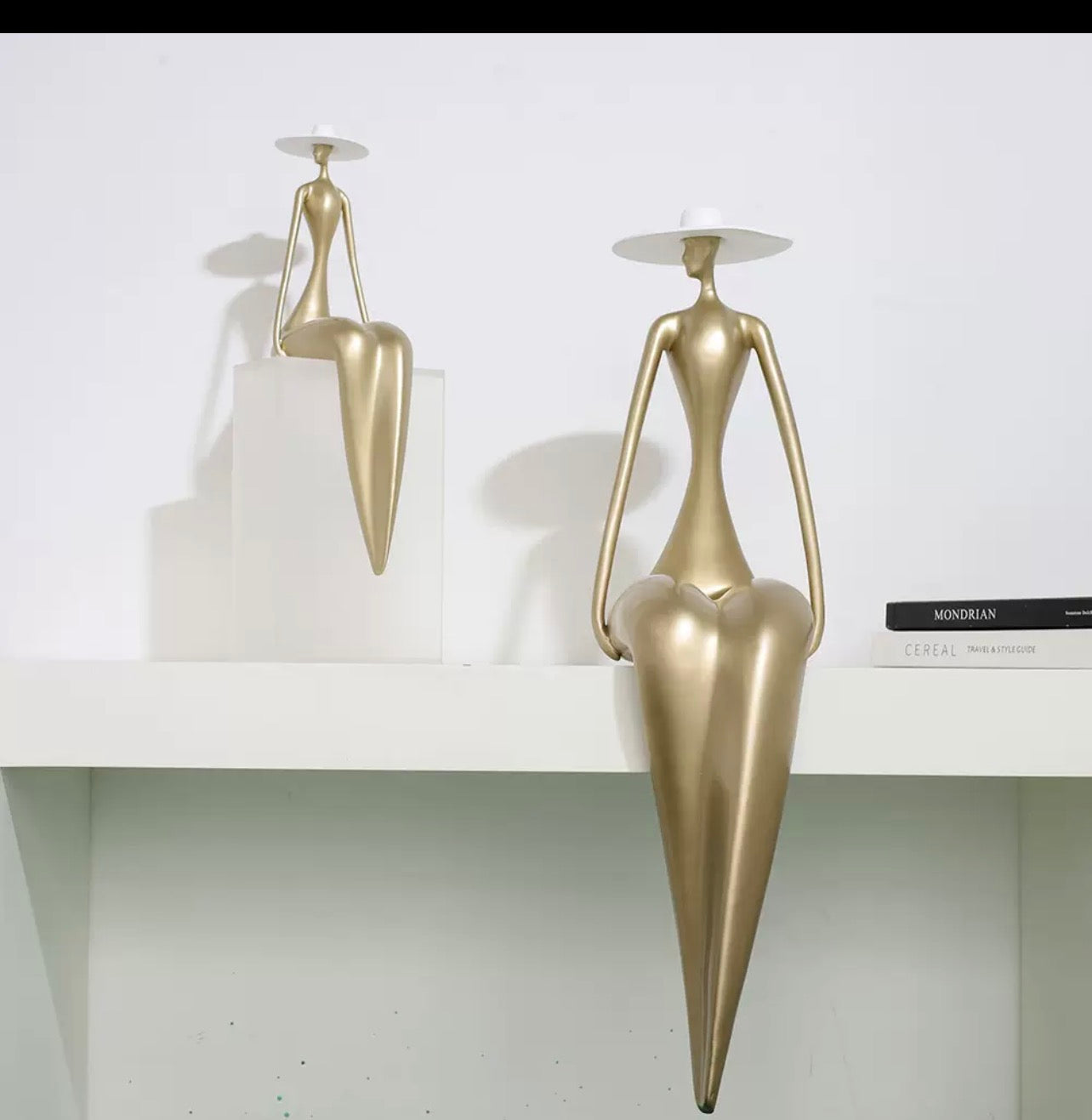 Lady stand marble
